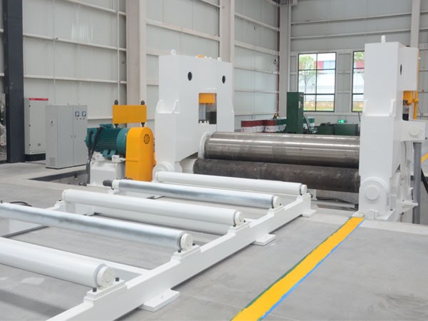 上辊万能式卷板机